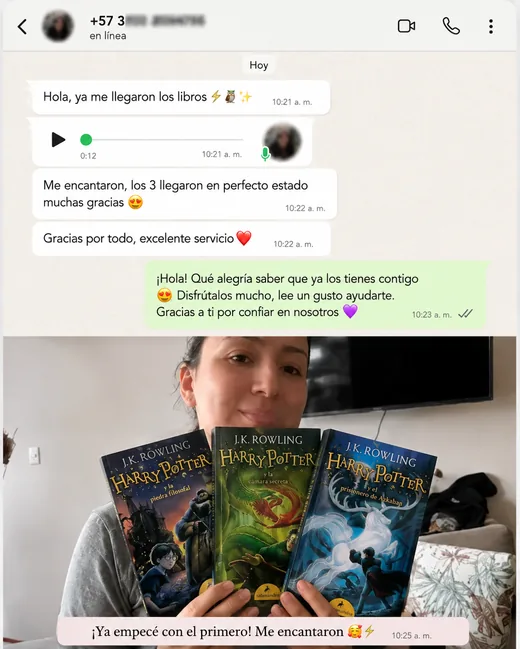 Mensaje de WhatsApp de Laura Restrepo mostrando sus libros de Harry Potter recibidos